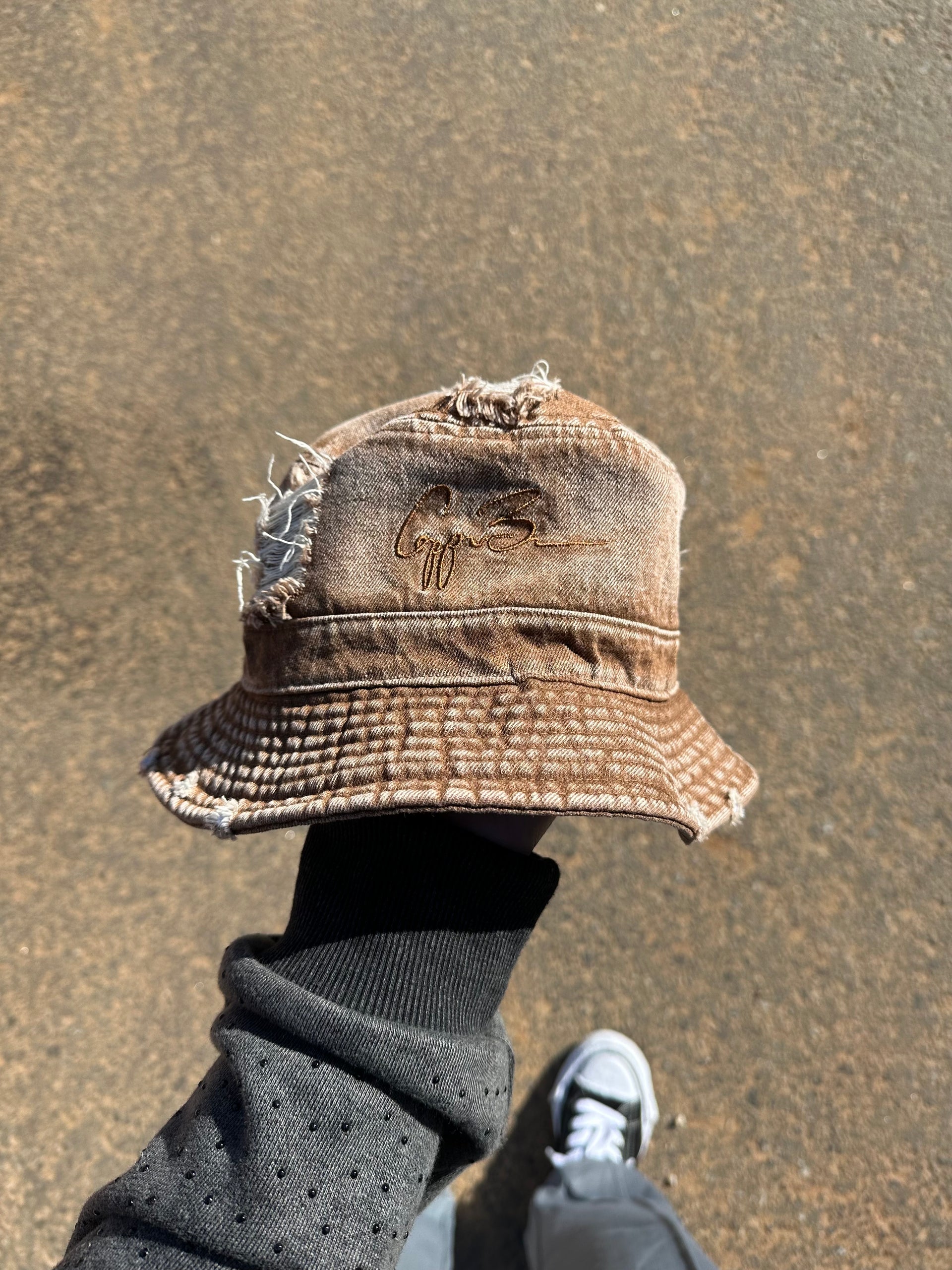 Signature bucket hat “gingerbread”